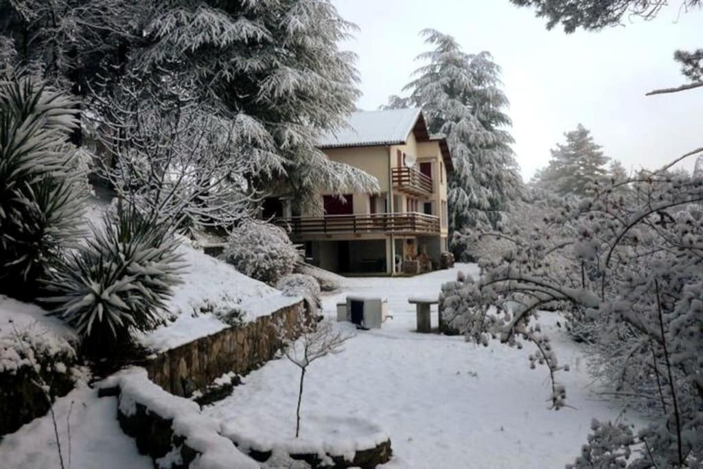 Chalet 14 Pers Avec Vue Panoramique Et Piscine Chauffee Genolhac Exterior foto