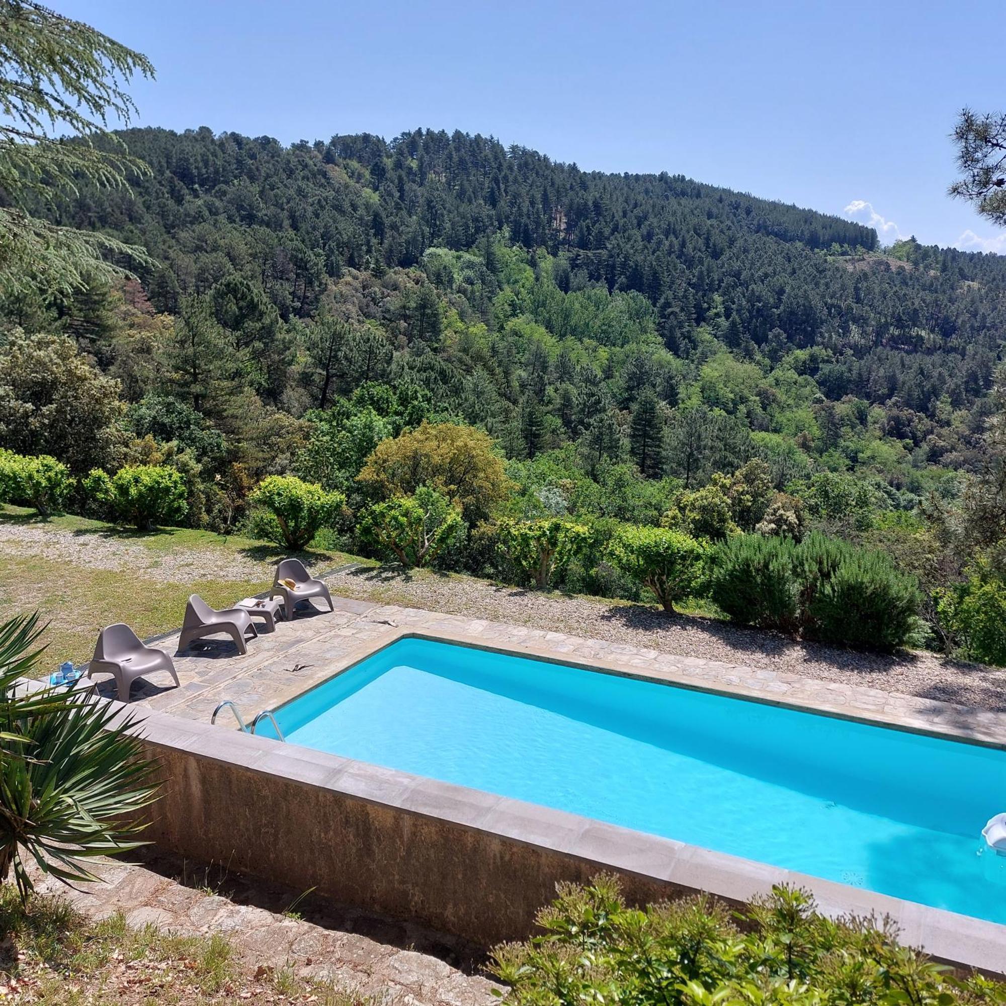 Chalet 14 Pers Avec Vue Panoramique Et Piscine Chauffee Genolhac Exterior foto