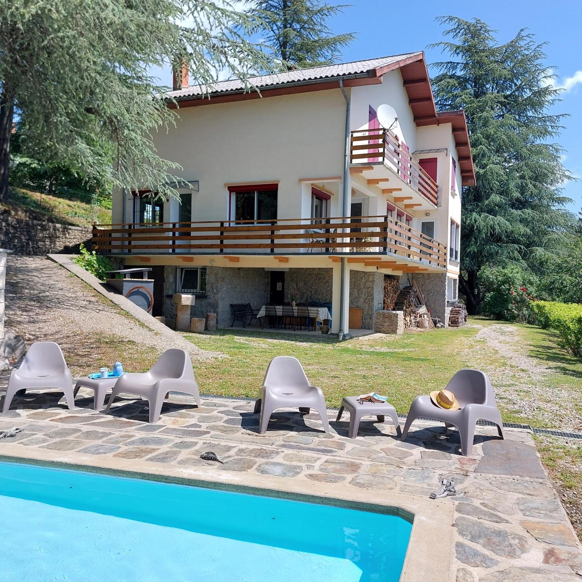 Chalet 14 Pers Avec Vue Panoramique Et Piscine Chauffee Genolhac Exterior foto